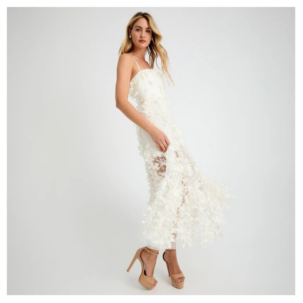 Elegant White Floral Women's Dress